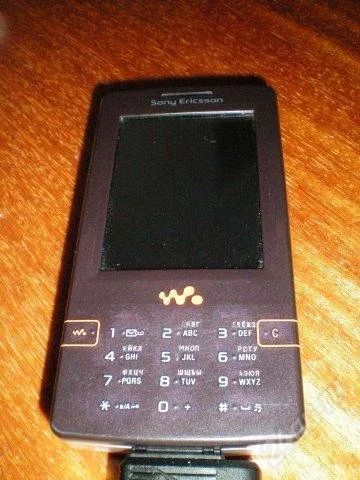 Лот: 71612. Фото: 1. SonyEricsson W950i. Смартфоны