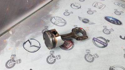 Лот: 23587260. Фото: 1. Поршень с шатуном Suzuki Jimny... Двигатель и элементы двигателя