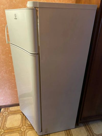 Лот: 20242192. Фото: 1. Холодильник Indesit RA 32. Холодильники, морозильные камеры