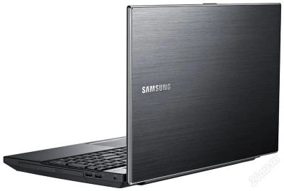 Лот: 1132244. Фото: 1. Новый мощный игровой Samsung NP300V5A... Ноутбуки