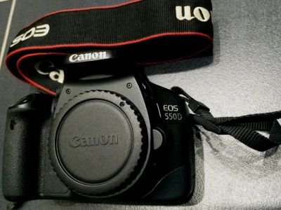 Лот: 6133009. Фото: 1. Canon EOS 550D BODY. Цифровые зеркальные