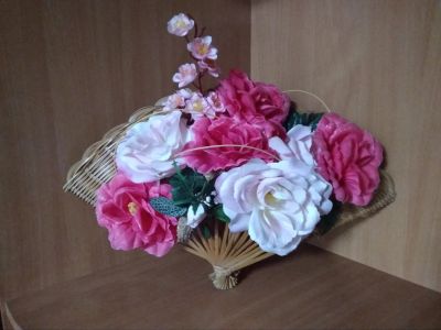 Лот: 15458870. Фото: 1. Веер с цветами. Искусственные и сувенирные цветы