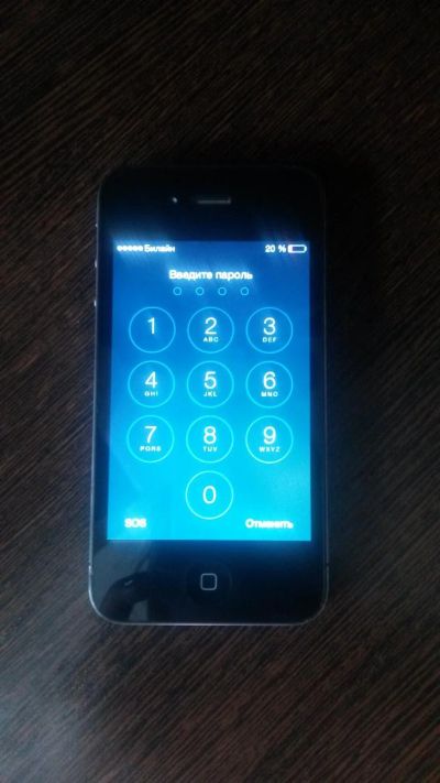 Лот: 7929207. Фото: 1. Продам iPhone 4. Кнопочные мобильные телефоны