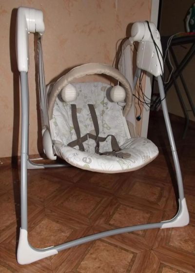 Лот: 5686070. Фото: 1. Качели Graco baby delight (работают... Ходунки, прыгунки, качели