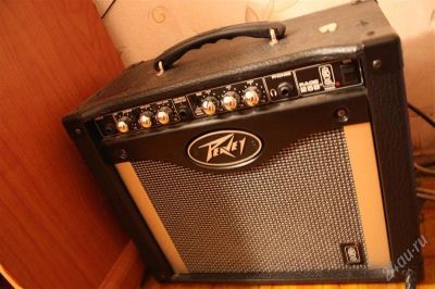 Лот: 1373148. Фото: 1. Гитарный Комбо Peavey Rage 258. Гитарные эффекты и комбоусилители