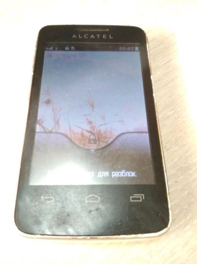 Лот: 14812123. Фото: 1. Сотовый телефон Alcatel Tribe... Кнопочные мобильные телефоны