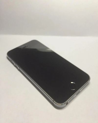 Лот: 7630638. Фото: 1. iPhone 5s оригинал (Состояние... Смартфоны