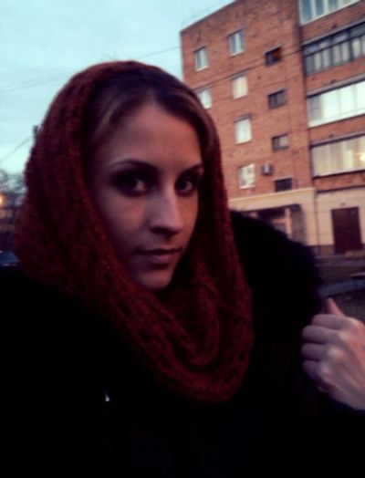 Лот: 8660982. Фото: 1. снуд вязанный крючком. Головные уборы