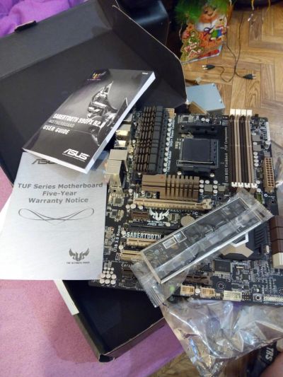 Лот: 6773389. Фото: 1. Материнская плата ASUS Sabertooth... Материнские платы