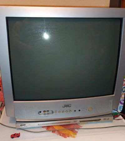 Лот: 16944650. Фото: 1. Телевизор JVC av-1415ee. Телевизоры