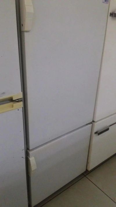 Лот: 9875391. Фото: 1. Холодильник Бирюса Б-18 (до 2000г... Холодильники, морозильные камеры