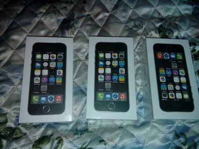 Лот: 9755949. Фото: 1. Продам iPhone 5s. Смартфоны