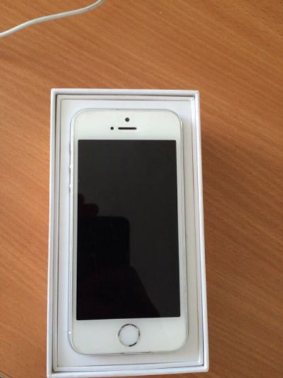 Лот: 6039318. Фото: 1. iPhone 5s. Смартфоны