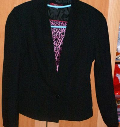 Лот: 7462131. Фото: 1. Пиджак Bershka 40-42. С рубля!. Пиджаки, жакеты, жилеты