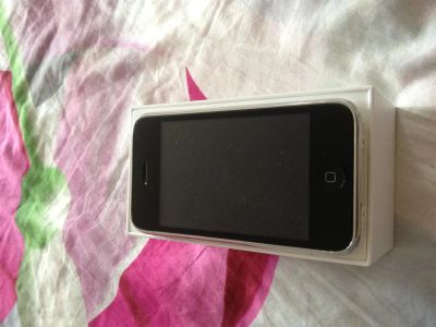 Лот: 3136918. Фото: 1. Iphone 3G 8gb белый!!! оригинал... Смартфоны
