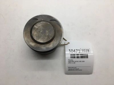 Лот: 20385403. Фото: 1. Поршень Mazda Mpv 2000 GY0111100... Двигатель и элементы двигателя