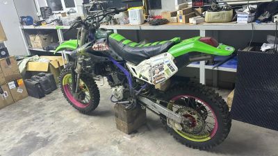 Лот: 23559950. Фото: 1. Kawasaki klx 250 эндуро. Мотоциклы