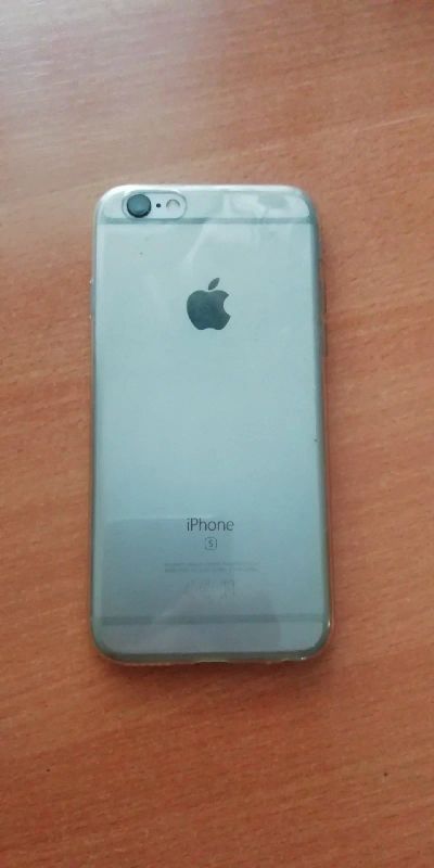 Лот: 14425811. Фото: 1. iPhone 6s 32gb. Смартфоны