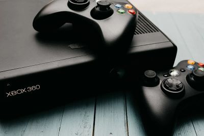 Лот: 12158824. Фото: 1. Xbox 360S+Kinect+Игры для кинекта. Игровые приставки, консоли