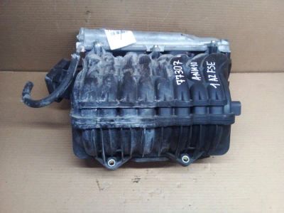 Лот: 21403956. Фото: 1. коллектор впускной Toyota Isis... Двигатель и элементы двигателя