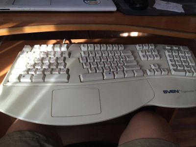 Лот: 3855088. Фото: 1. Эргономичная клавиатура SVEN ergonomic... Клавиатуры и мыши