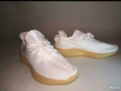 Лот: 13603565. Фото: 1. Adidas yeezy boost 350 v2. Кеды, кроссовки, слипоны