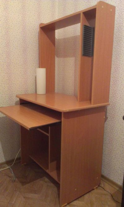 Лот: 3420700. Фото: 1. стол компьютерный. Столы, стулья, обеденные группы