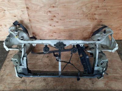 Лот: 19342045. Фото: 1. Рамка радиатора Toyota Wish ZNE14G... Кузов