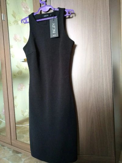 Лот: 10243603. Фото: 1. Женское черное классическое платье... Платья