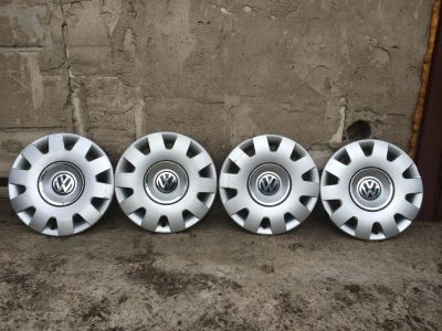 Лот: 4101867. Фото: 1. Колпаки R15 на Volkswagen 4шт... Колпаки