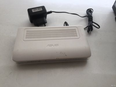 Лот: 17563340. Фото: 1. роутер ASUS (не хаб) без WIFI. Маршрутизаторы (роутеры)
