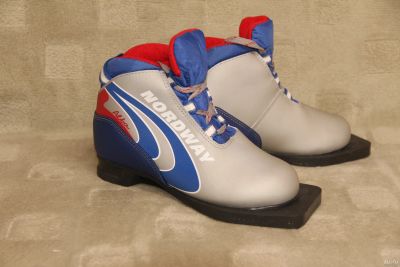 Лот: 18495750. Фото: 1. Детские лыжные ботинки Nordway... Ботинки