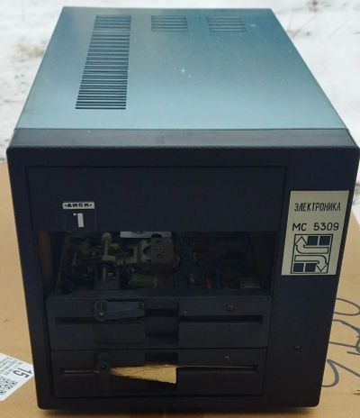 Лот: 24880222. Фото: 1. Корпус для дисководов 5,25" стальной... Корпуса, элементы оформления