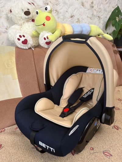 Лот: 25520358. Фото: 1. Автолюлька Babyton. Детские автокресла
