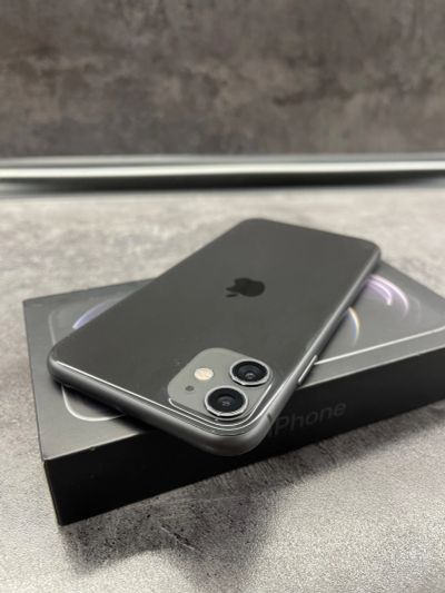 Лот: 20240290. Фото: 1. Отличный iPhone 11 64Gb Black... Смартфоны