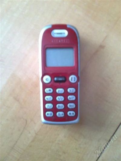 Лот: 836952. Фото: 1. alcatel. Кнопочные мобильные телефоны