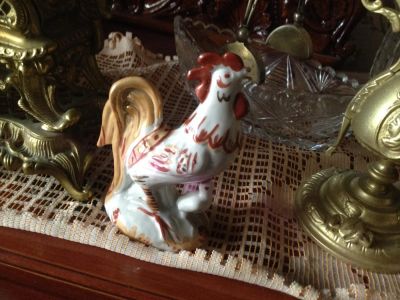 Лот: 8513236. Фото: 1. Петух с цыпленком Дулево , символ... Фарфор, керамика