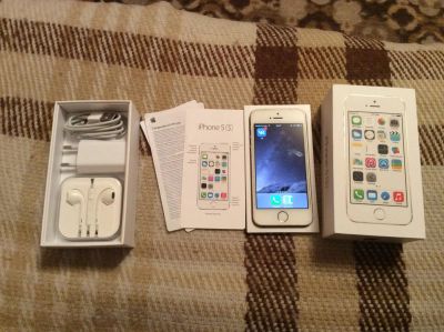 Лот: 9191952. Фото: 1. iPhone 5s 16Gb Gold/ состояние... Смартфоны