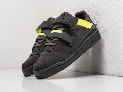 Лот: 20768758. Фото: 1. Кроссовки Adidas Forum Low Strap. Кеды, кроссовки, слипоны