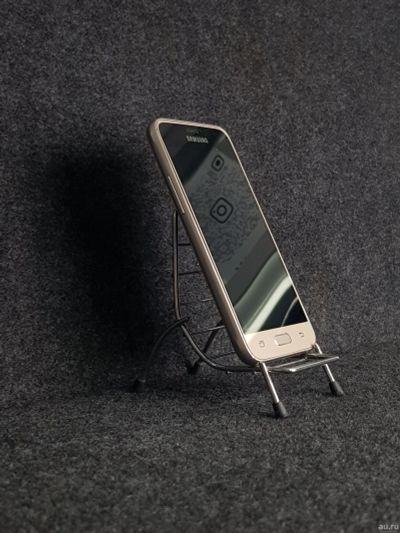 Лот: 18288312. Фото: 1. Смартфон Samsung J1. Смартфоны