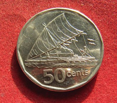 Лот: 19939910. Фото: 1. Фиджи 50 центов, 2010 г. Хорошая. Австралия и Океания