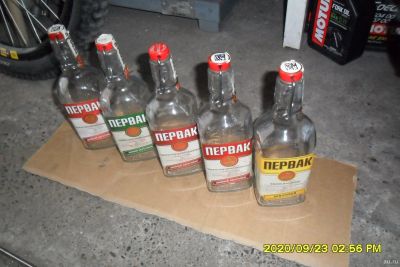 Лот: 16607907. Фото: 1. 5 бутылок из под первака. Бутылки, пробки, этикетки