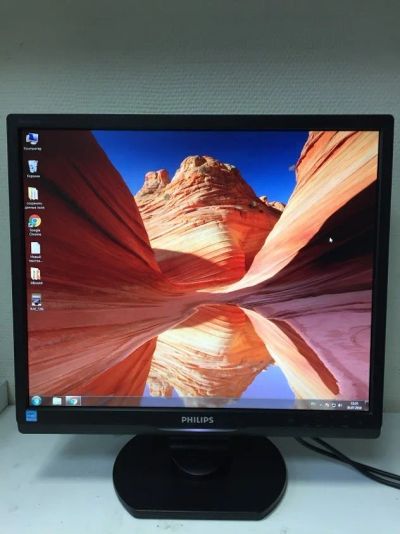 Лот: 11868657. Фото: 1. ЖК монитор 19" Philips 19S1SB... ЖК-мониторы