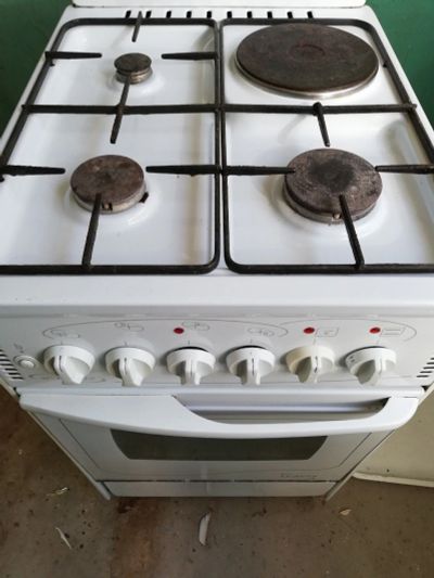 Лот: 14802823. Фото: 1. Газовая плита. Плиты, духовые шкафы, варочные поверхности