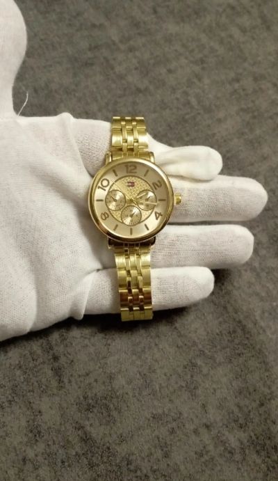 Лот: 21395277. Фото: 1. Часы женские Томми Хилфигер. Оригинальные наручные часы
