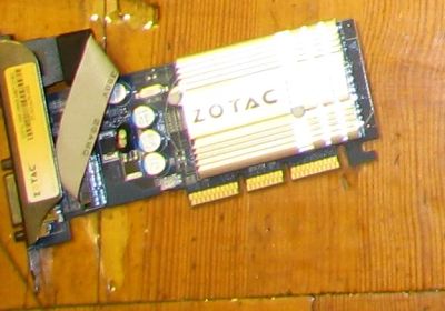 Лот: 4104596. Фото: 1. zotac 6200. Видеокарты