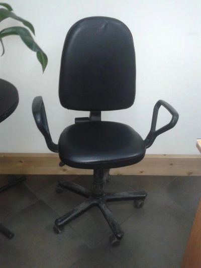 Лот: 7829168. Фото: 1. Компьютерный стул. Стулья и кресла офисные