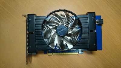 Лот: 16464612. Фото: 1. Видеокарта Gigabyte AMD Radeon... Видеокарты
