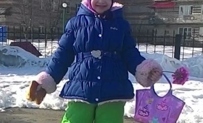 Лот: 8058423. Фото: 1. Демисезонная куртка. На 4-5 лет... Верхняя одежда
