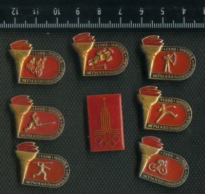 Лот: 15199613. Фото: 1. (№ 4597) значки спорт, Москва-80... Памятные медали